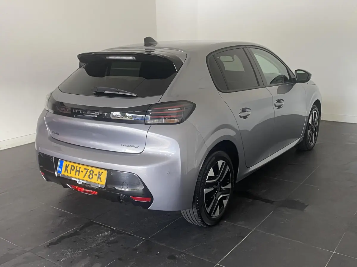 1.2 Hybrid 110 e-DCS6 Allure | AUTOMAAT | CARPLAY AlNDRIOD AUTO | PDC | CLIMATE | 16 DKM |