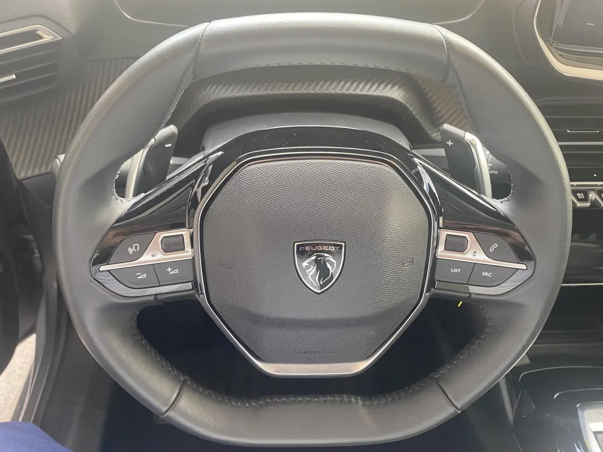1.2 Hybrid 110 e-DCS6 Allure | AUTOMAAT | CARPLAY AlNDRIOD AUTO | PDC | CLIMATE | 16 DKM |