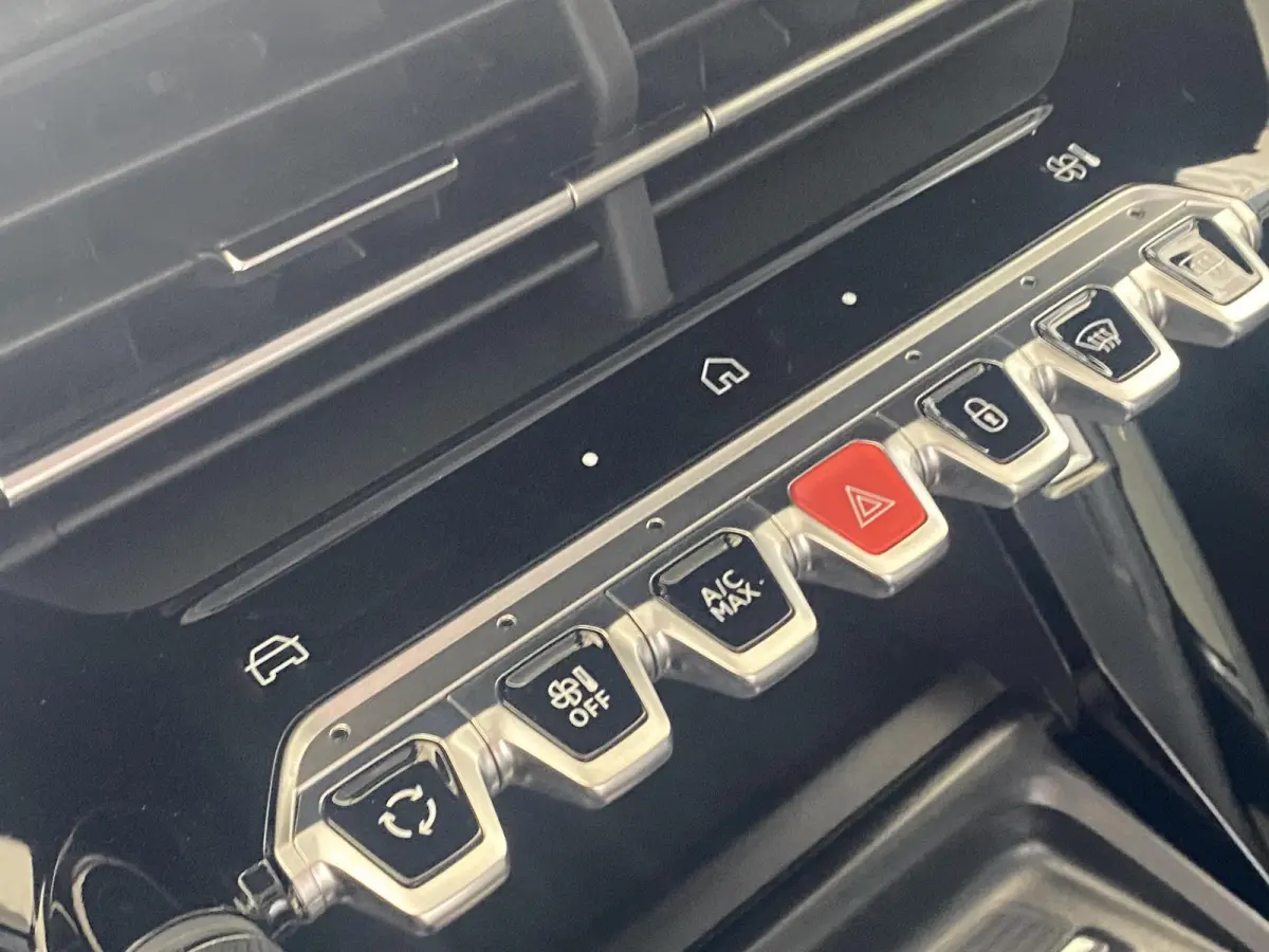 1.2 Hybrid 110 e-DCS6 Allure | AUTOMAAT | CARPLAY AlNDRIOD AUTO | PDC | CLIMATE | 16 DKM |