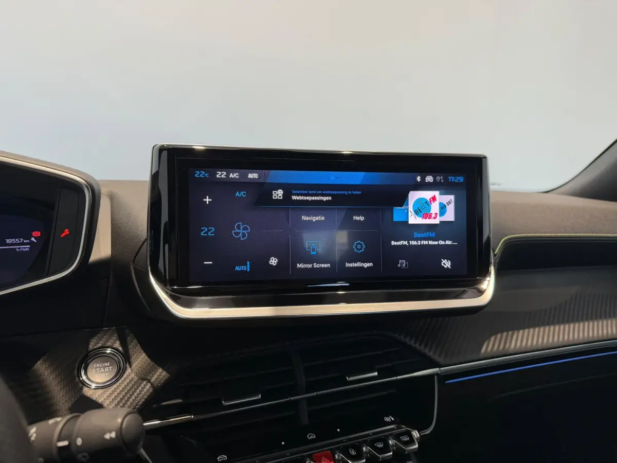 1.2 Hybrid 136 GT l Navi l Parkeersensoren l Camera l Apple carplay & Android auto l BINNENKORT OP VOORRAAD!!