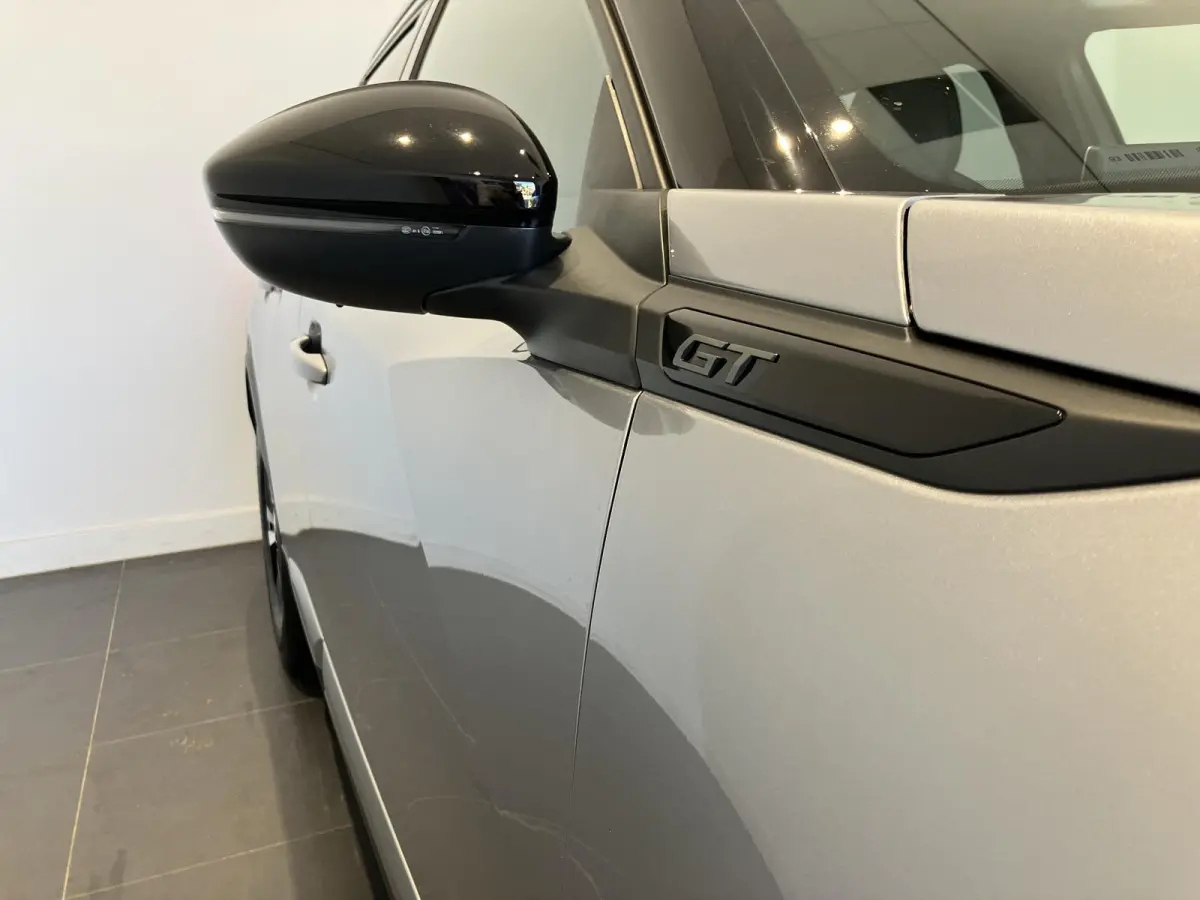 1.2 Hybrid 136 GT l Navi l Parkeersensoren l Camera l Apple carplay & Android auto l BINNENKORT OP VOORRAAD!!