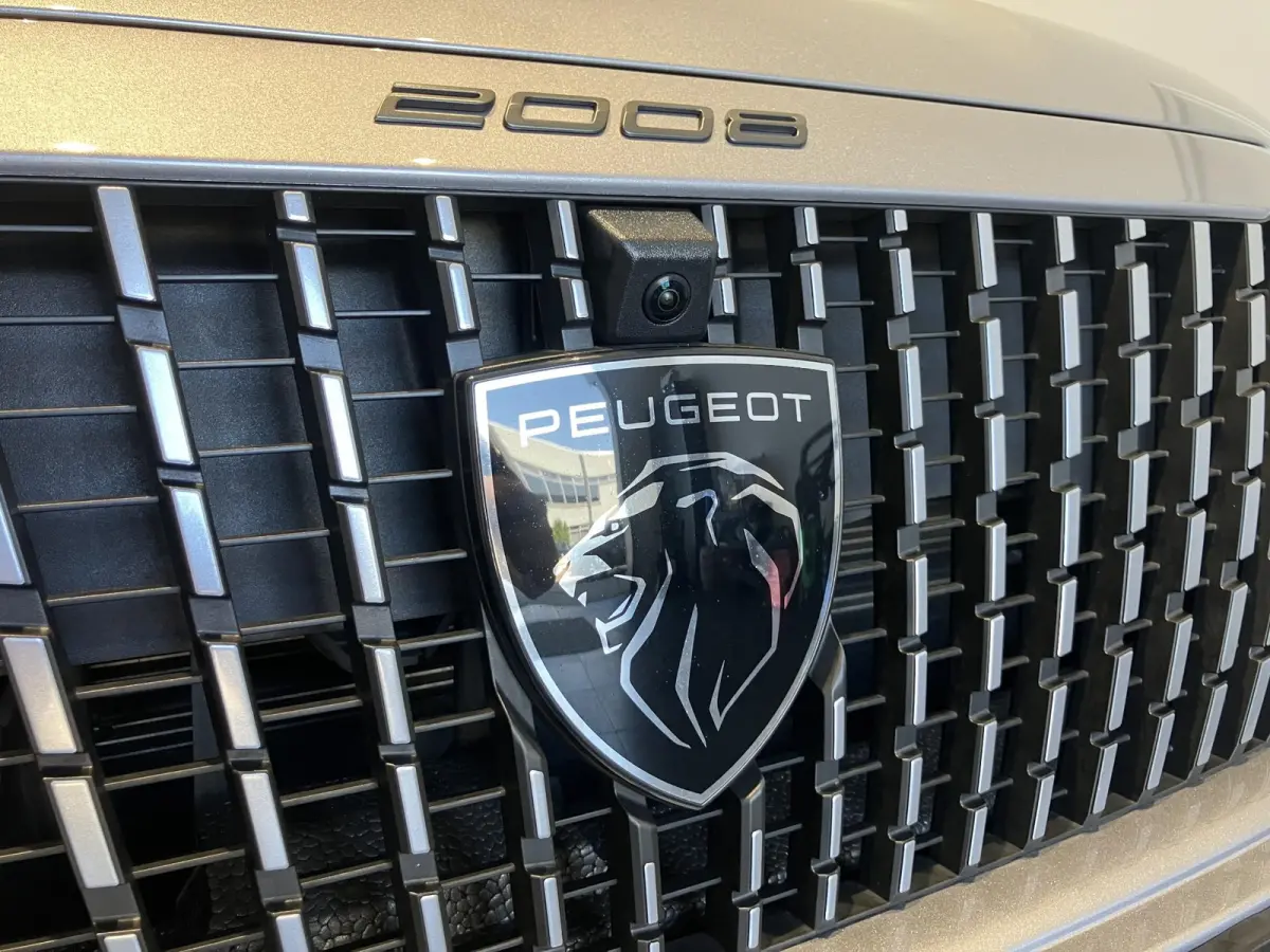 1.2 Hybrid 136 GT l Navi l Parkeersensoren l Camera l Apple carplay & Android auto l BINNENKORT OP VOORRAAD!!