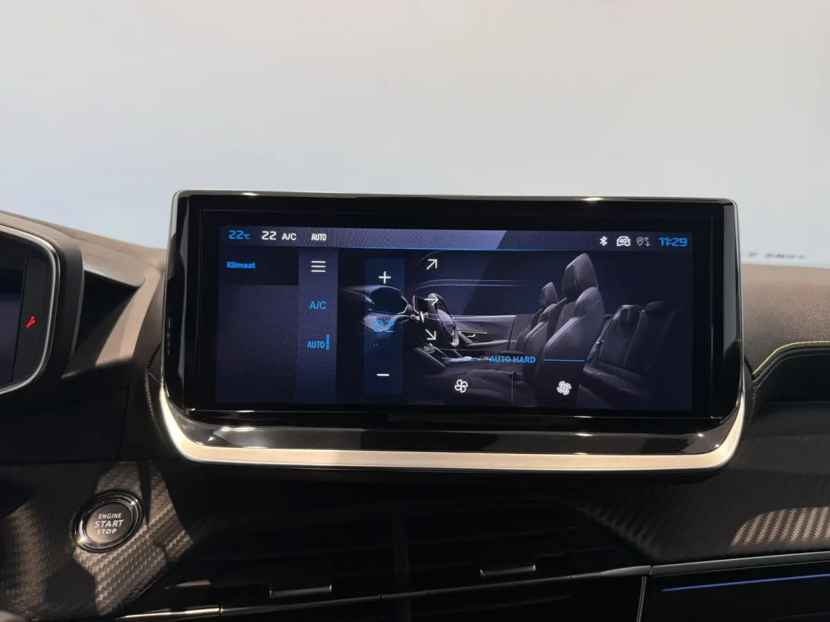 1.2 Hybrid 136 GT l Navi l Parkeersensoren l Camera l Apple carplay & Android auto l BINNENKORT OP VOORRAAD!!
