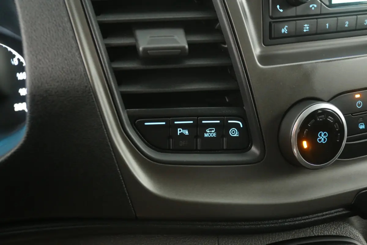 2.0 TDCI L2H1 | DC | 6 Zits | Airco | Cruise | Parkeersensoren