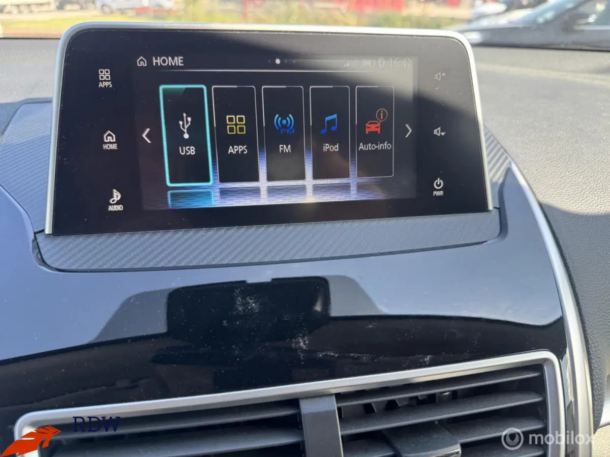 1.5 DI-T Black Edit. CARPLAY TREKHAAK