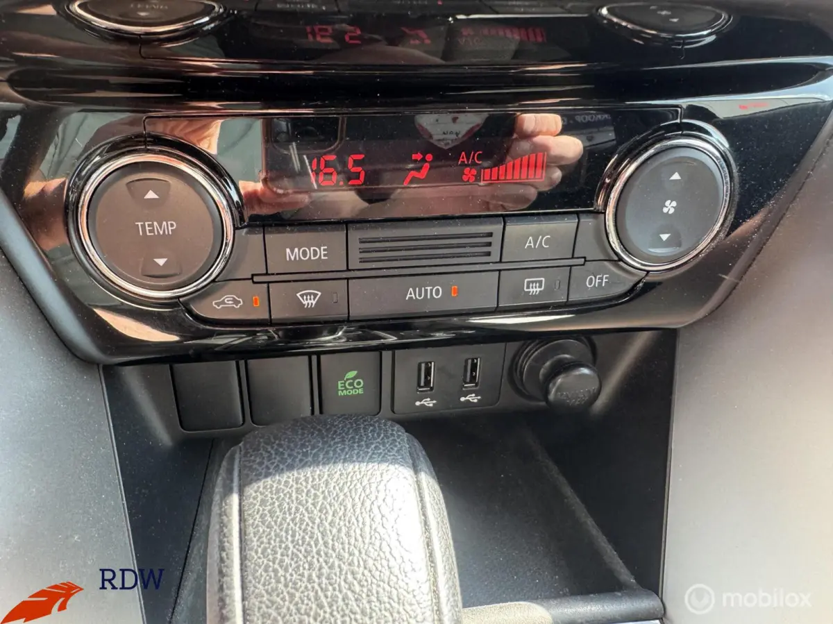 1.5 DI-T Black Edit. CARPLAY TREKHAAK