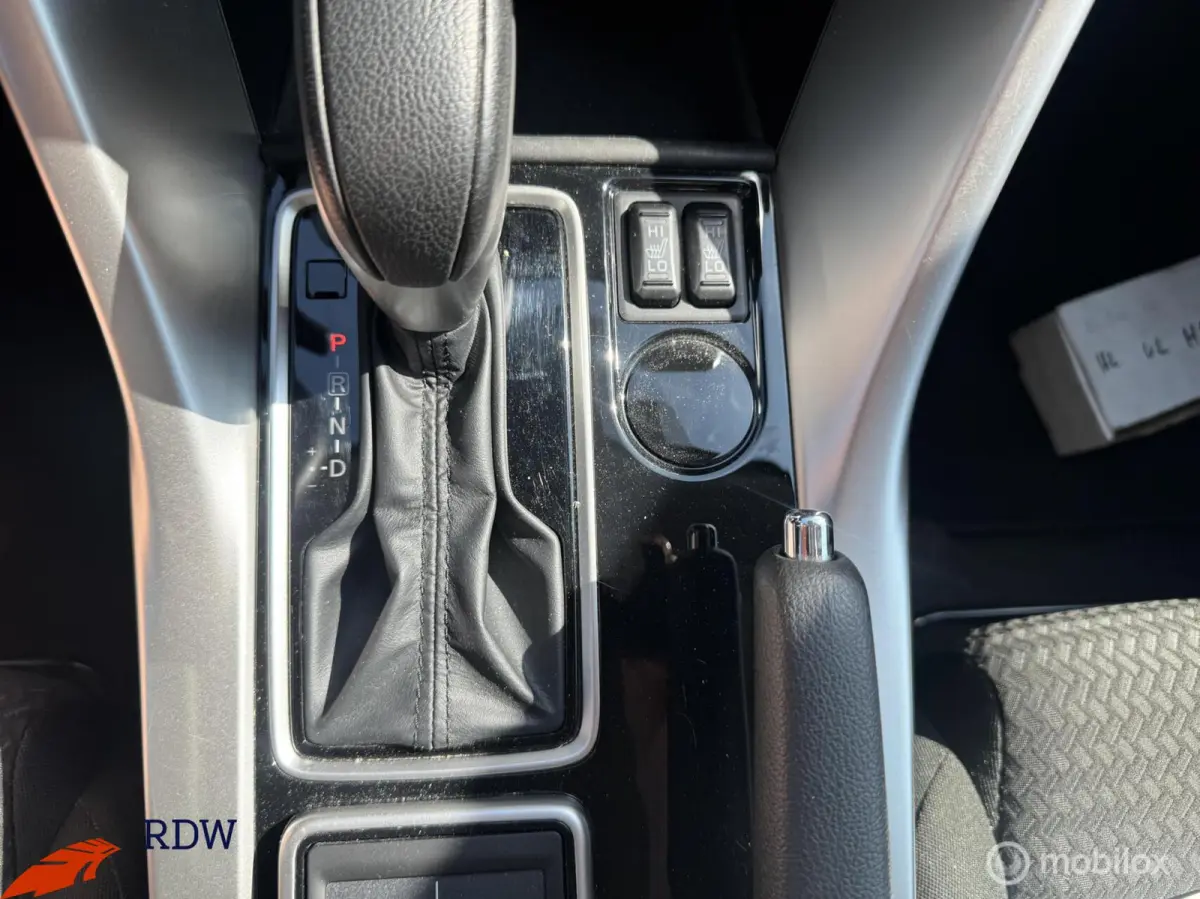 1.5 DI-T Black Edit. CARPLAY TREKHAAK