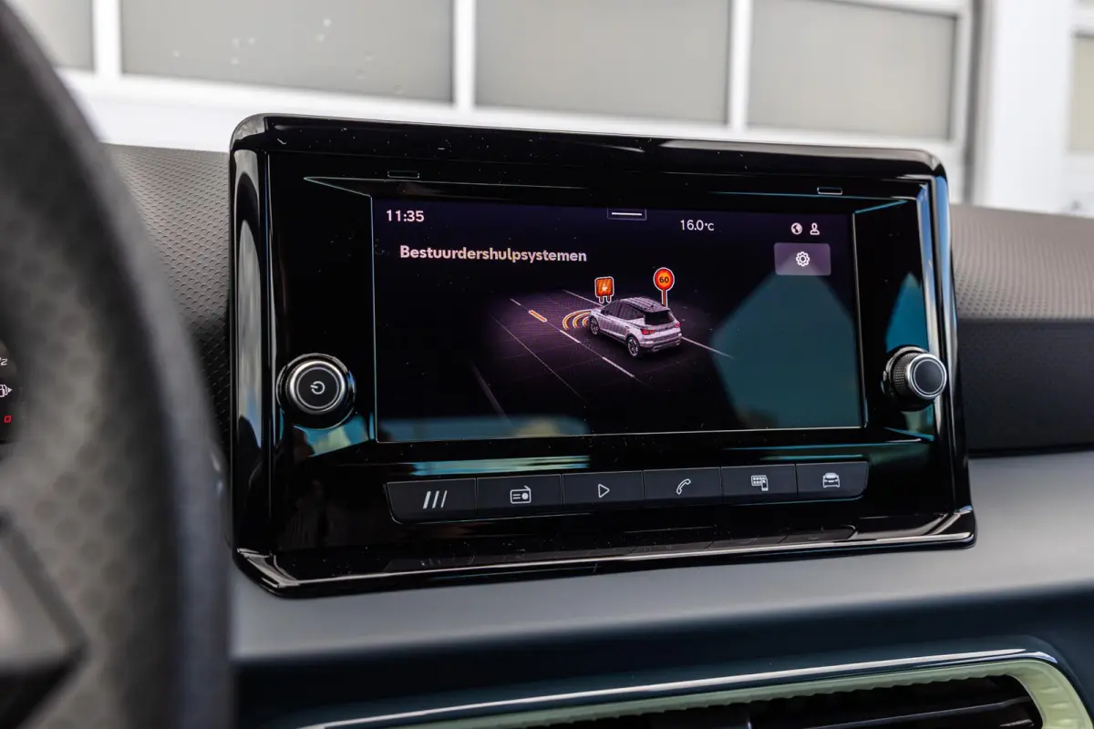 1.0 EcoTSI 95pk Style Business Connect | Achteruitrijcamera | Cruise Control