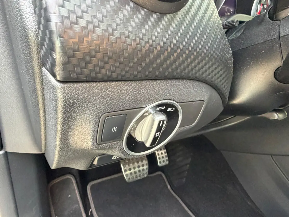 220 Sport 4MATIC AMG Harman-Kardon