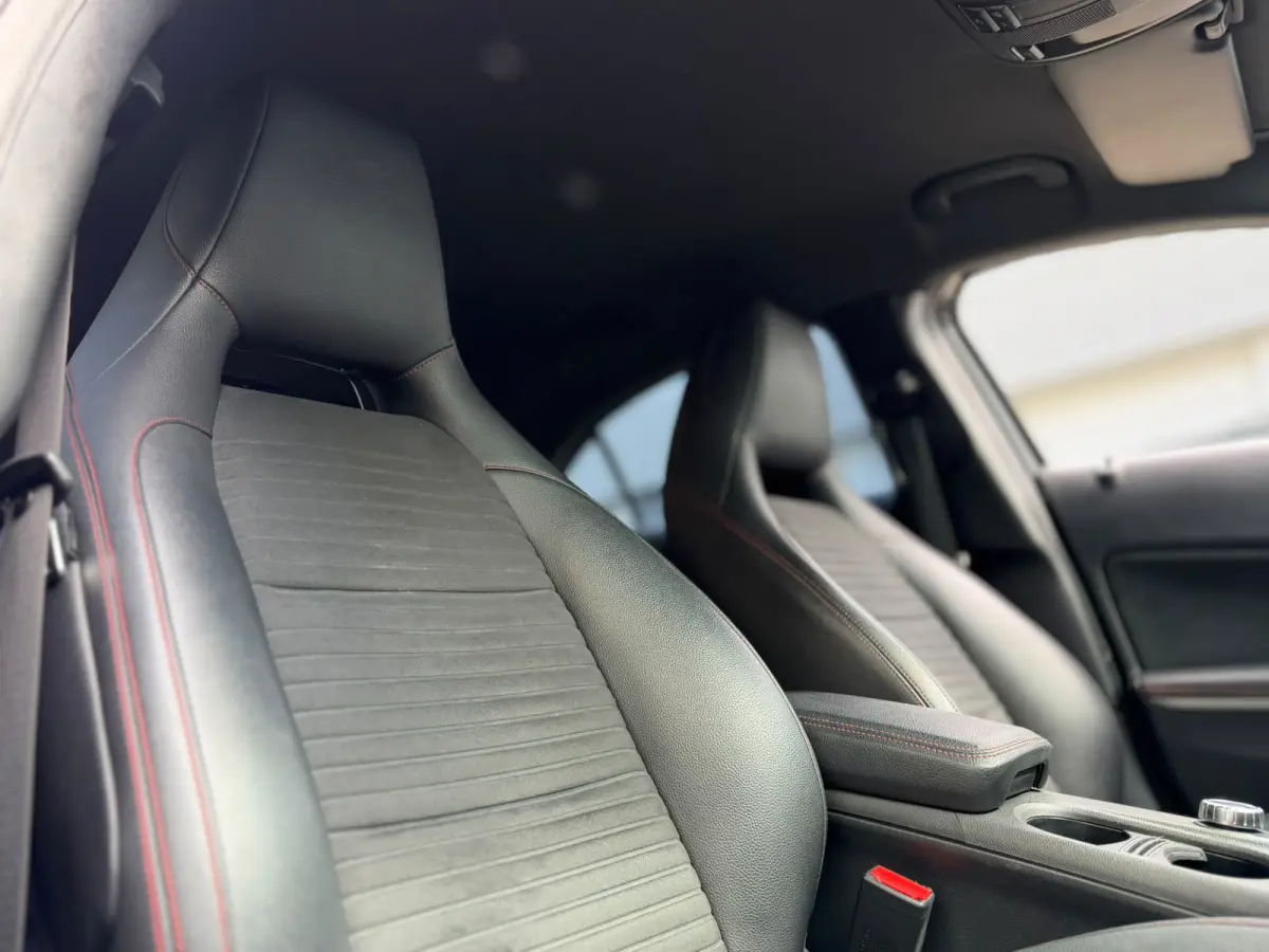 220 Sport 4MATIC AMG Harman-Kardon
