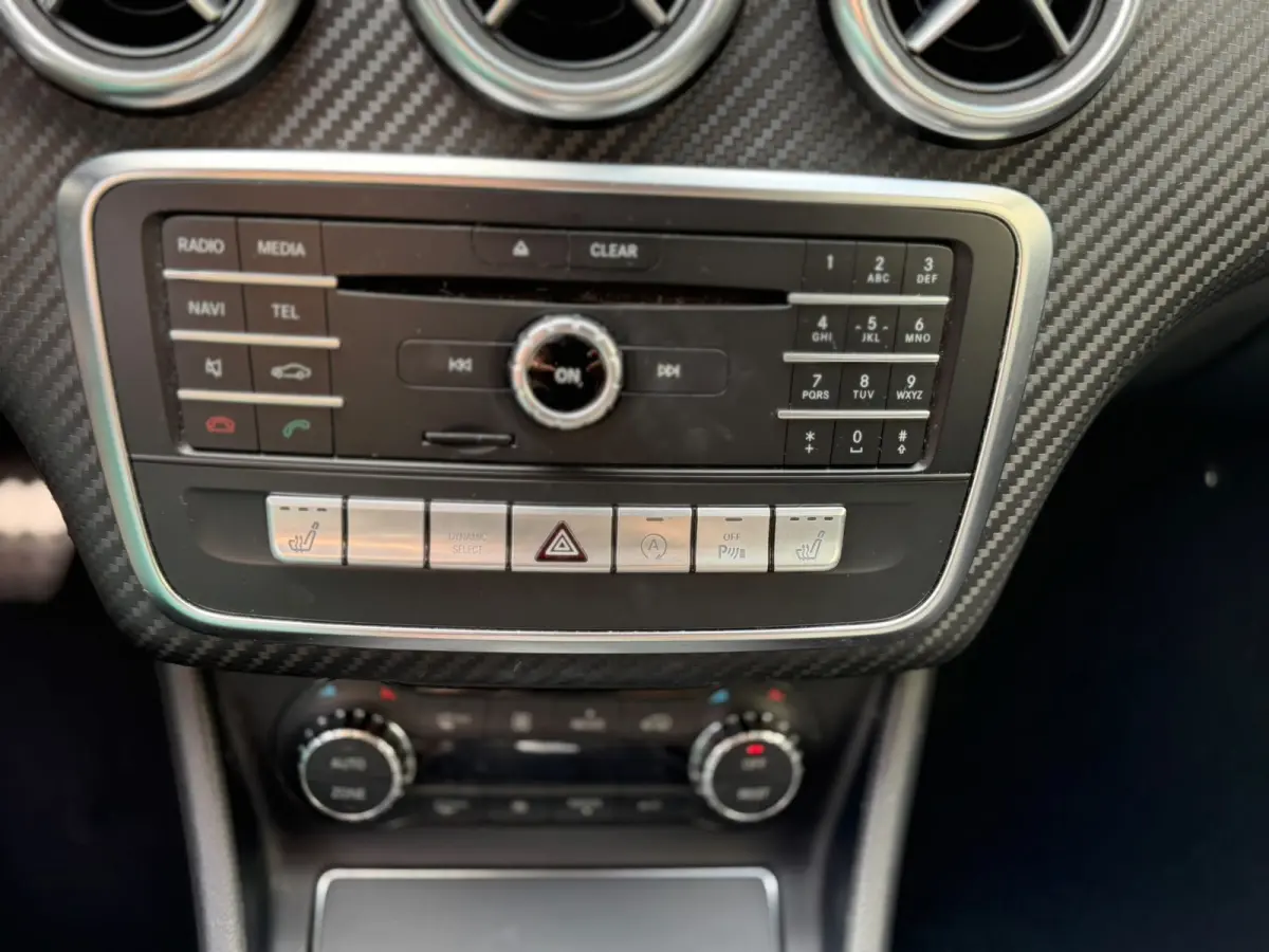 220 Sport 4MATIC AMG Harman-Kardon