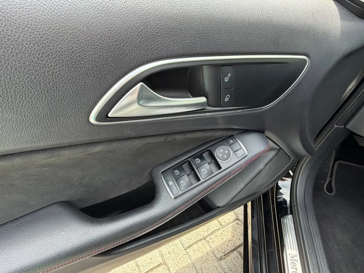 220 Sport 4MATIC AMG Harman-Kardon