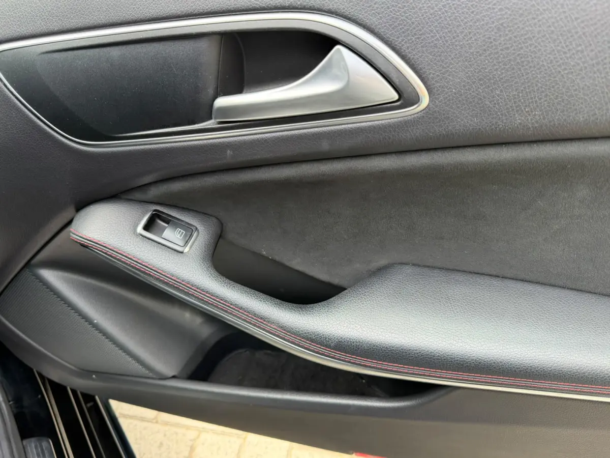 220 Sport 4MATIC AMG Harman-Kardon