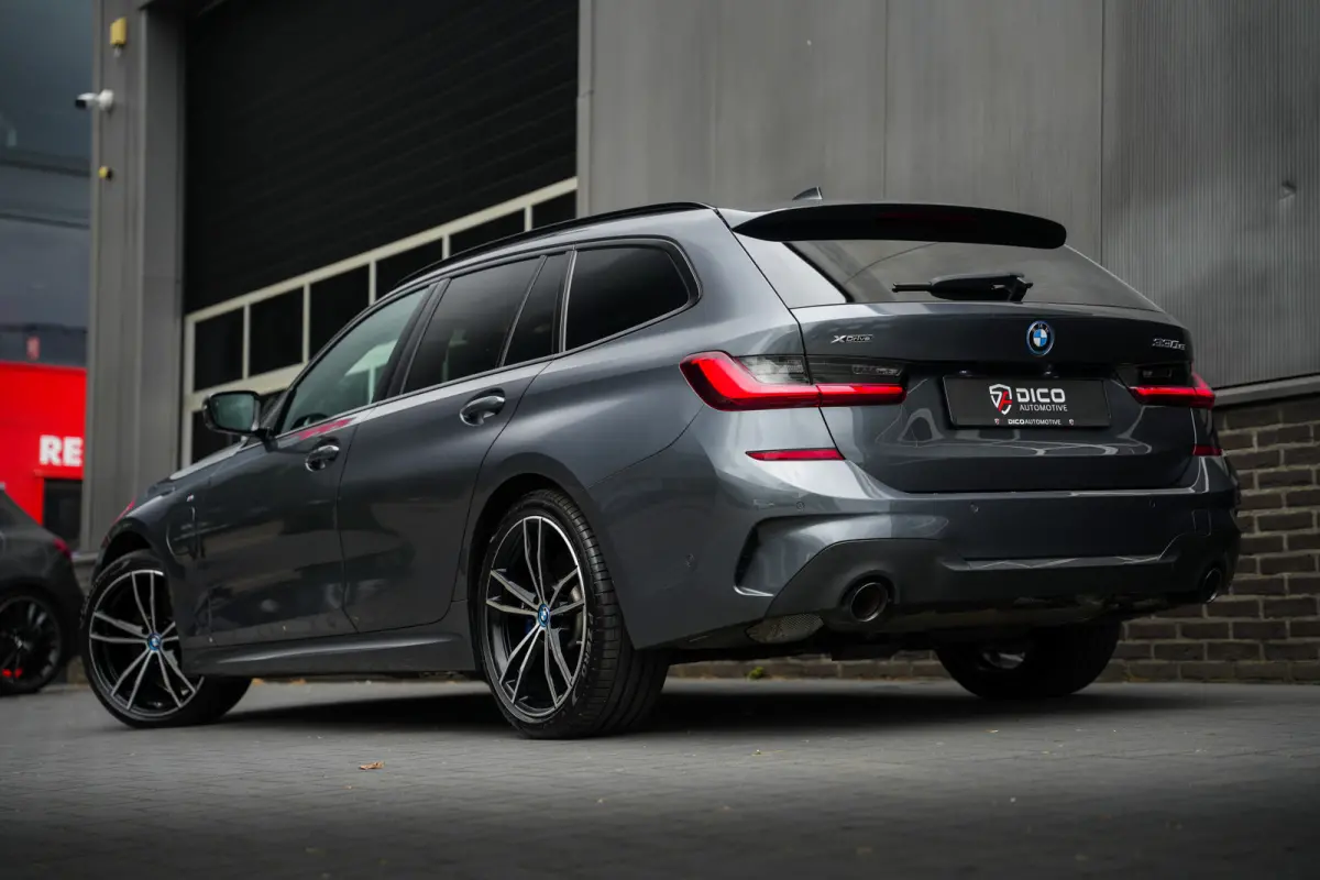 330e 292 pk xDrive High Executive M-Sportpakket / BTW-Auto/  Pano-Dak/ Adap.Cruise/ 360-Camera/ Keyless/ Head-Up/ Harman&Kardon/