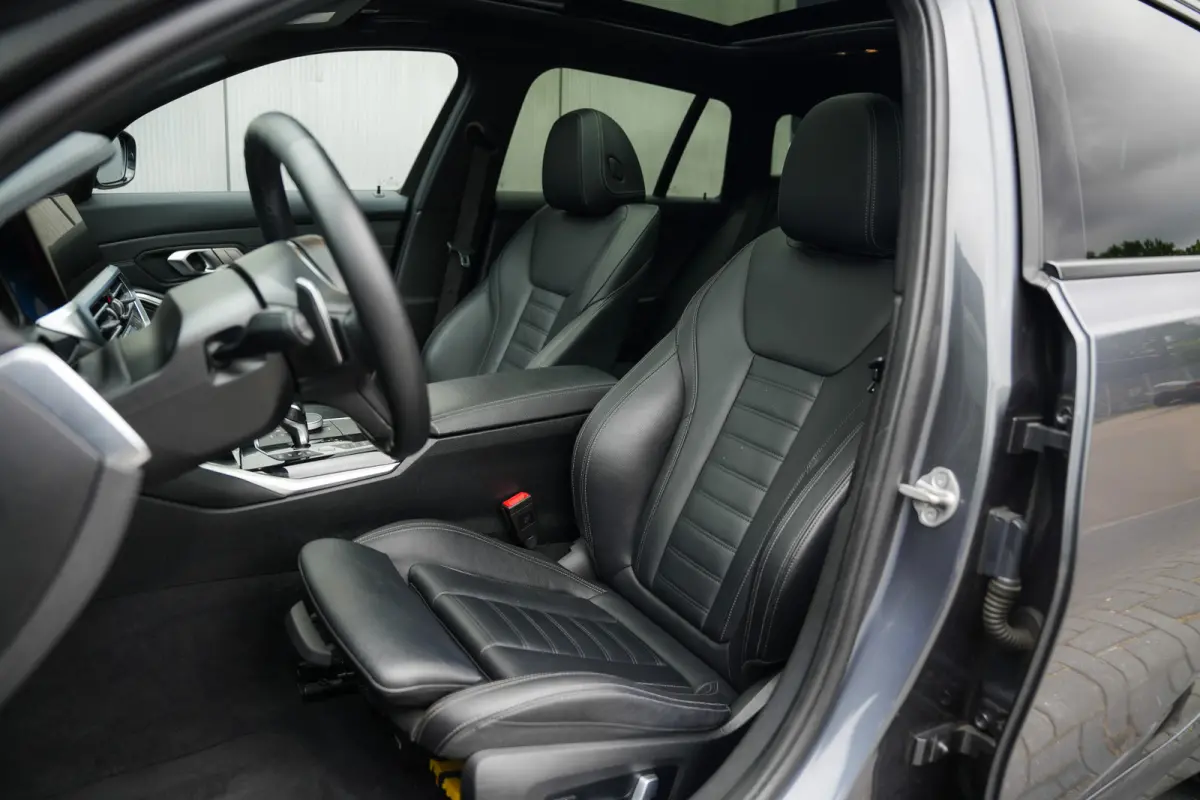 330e 292 pk xDrive High Executive M-Sportpakket / BTW-Auto/  Pano-Dak/ Adap.Cruise/ 360-Camera/ Keyless/ Head-Up/ Harman&Kardon/