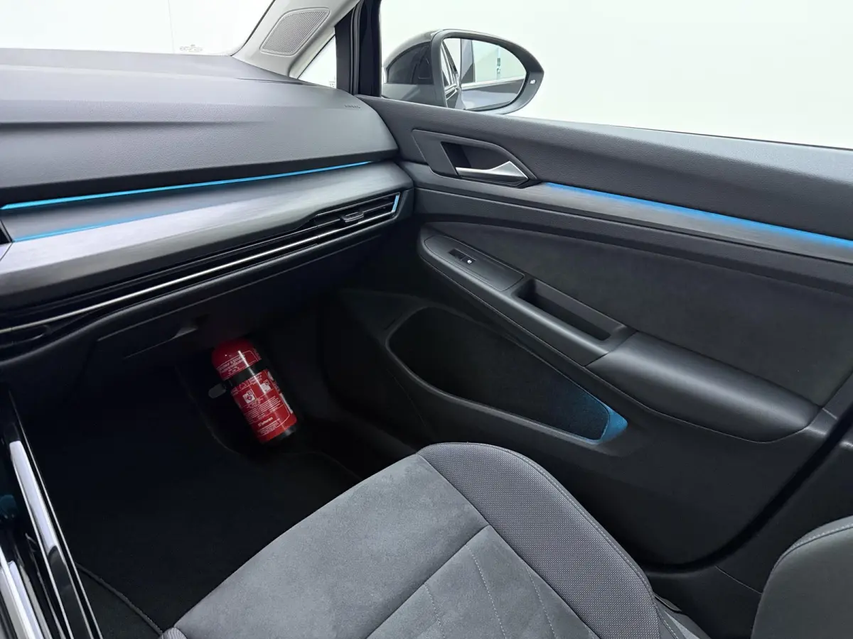 1.4 eHybrid Style | Apple Carplay / Android Auto | Alcantara Bekleding | Ergo Comfort Stoel |