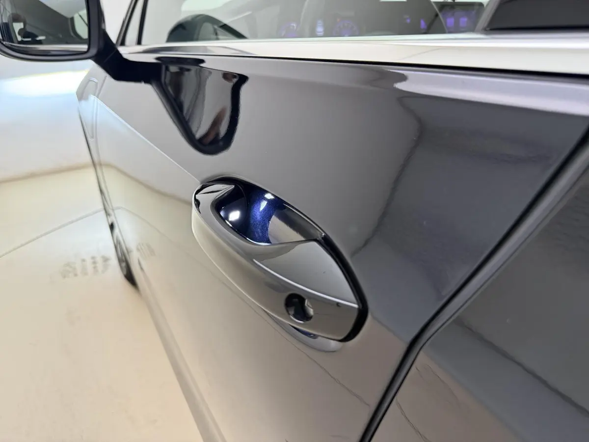 1.4 eHybrid Style | Apple Carplay / Android Auto | Alcantara Bekleding | Ergo Comfort Stoel |
