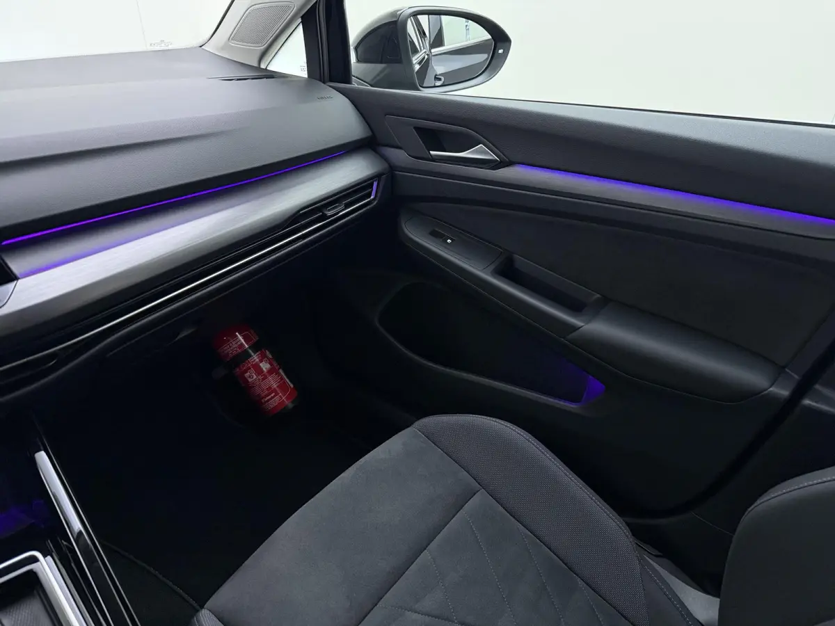 1.4 eHybrid Style | Apple Carplay / Android Auto | Alcantara Bekleding | Ergo Comfort Stoel |