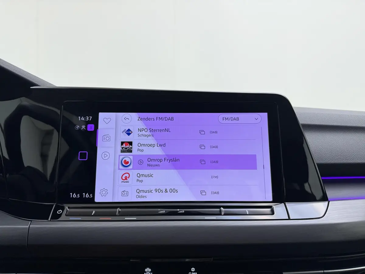 1.4 eHybrid Style | Apple Carplay / Android Auto | Alcantara Bekleding | Ergo Comfort Stoel |