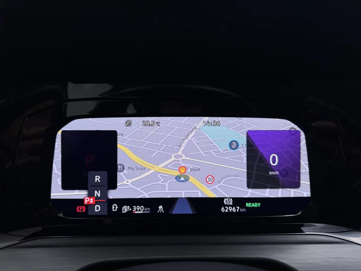 1.4 eHybrid Style | Apple Carplay / Android Auto | Alcantara Bekleding | Ergo Comfort Stoel |