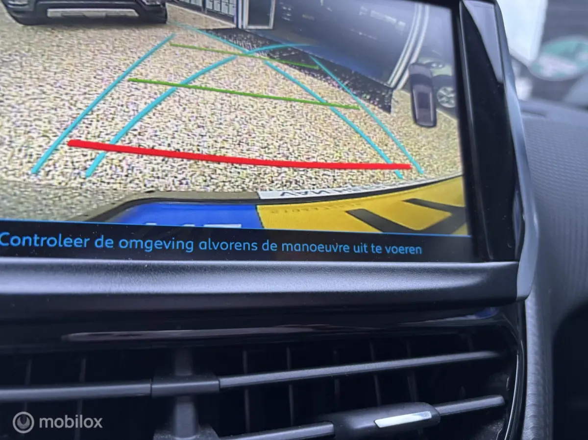 1.2 PureTech Allure 110 PK navigatie halfleer camera +pdc automaat climate control