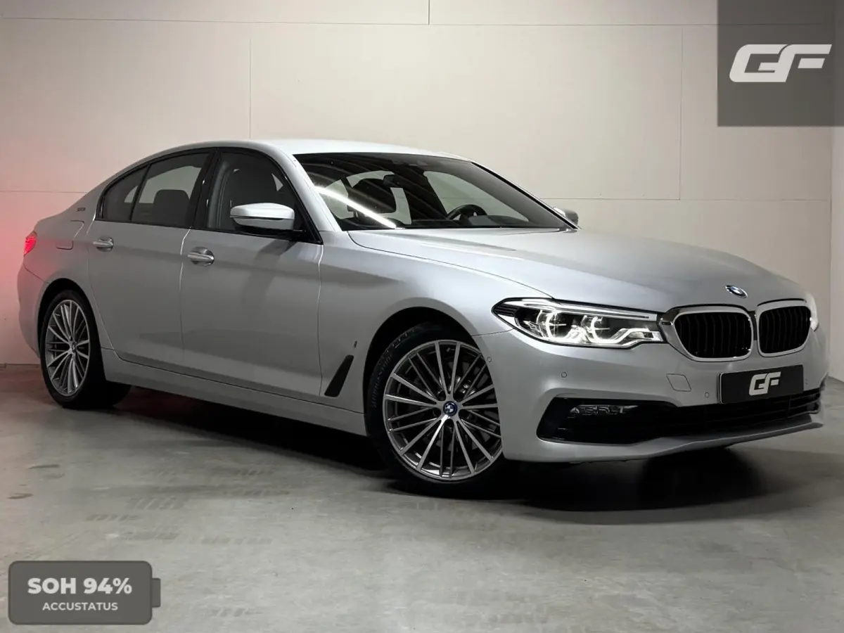 530e iPerformance M-Sport Leer Sfeer CarPlay Memory
