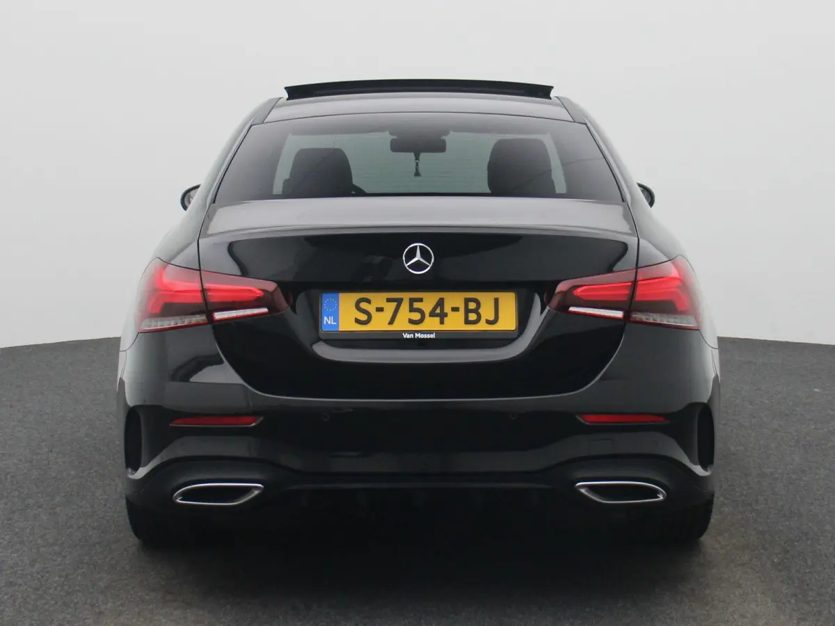 250 AMG Line | Automaat | Panoramadak | Apple CarPlay / Android Auto | Virtual Cockpit | Climate Control | Sfeer verlichting | Leder | DAB | Navigatie | Bluetooth | Camera | Stoel verwarming