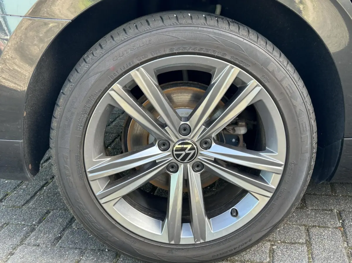 1.4 TSI eHybrid R-Line Business+