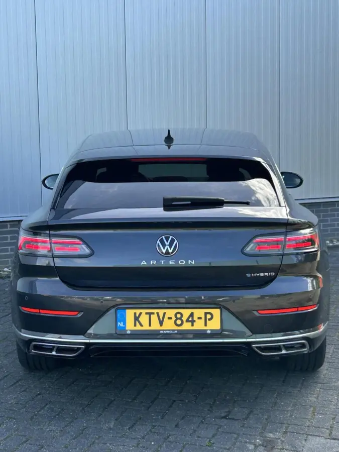 1.4 TSI eHybrid R-Line Business+