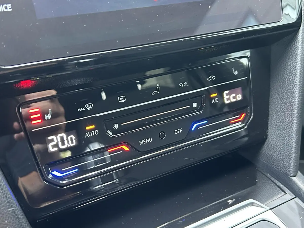 1.4 TSI eHybrid R-Line Business+