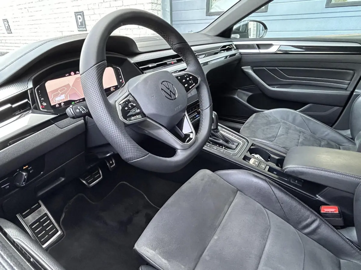 1.4 TSI eHybrid R-Line Business+