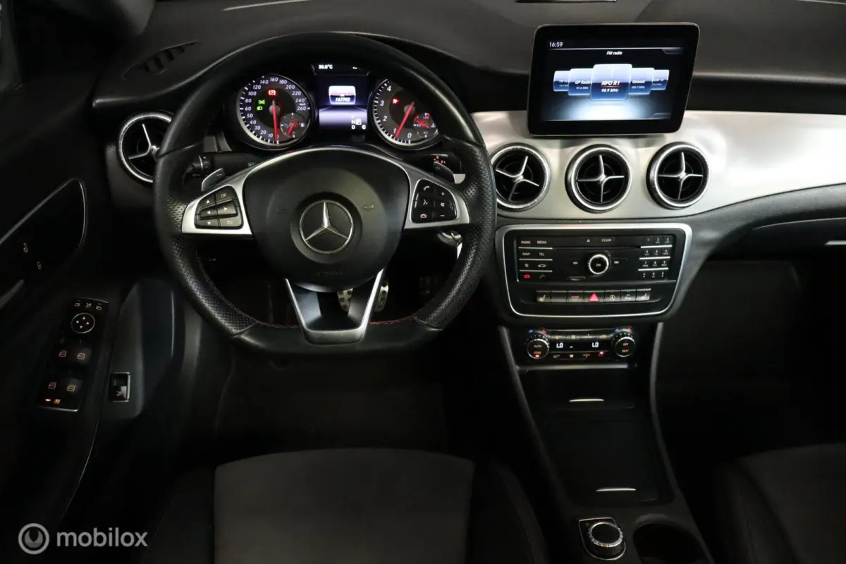 180 Ambition AMG-Line | Pano | Sfeer |