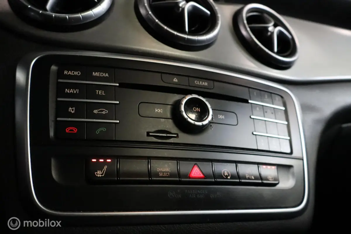 180 Ambition AMG-Line | Pano | Sfeer |