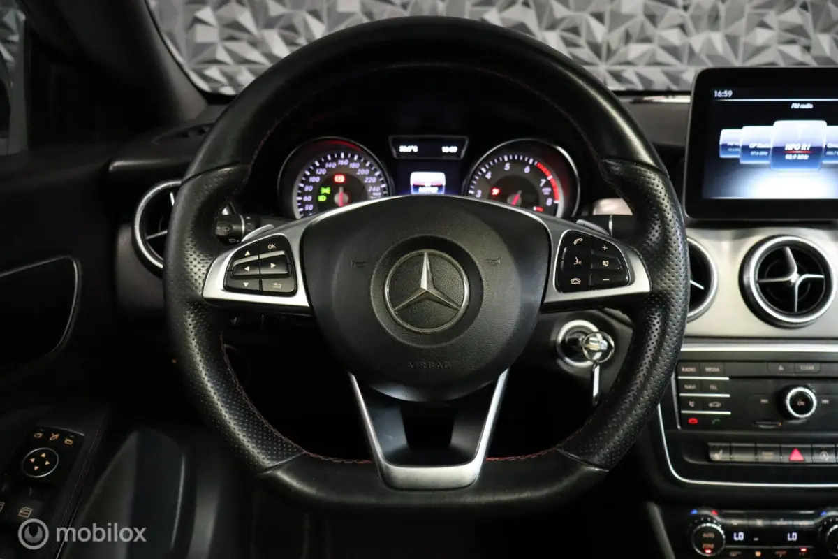 180 Ambition AMG-Line | Pano | Sfeer |