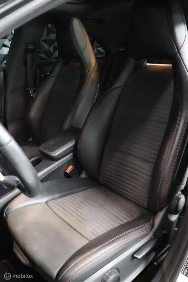 180 Ambition AMG-Line | Pano | Sfeer |