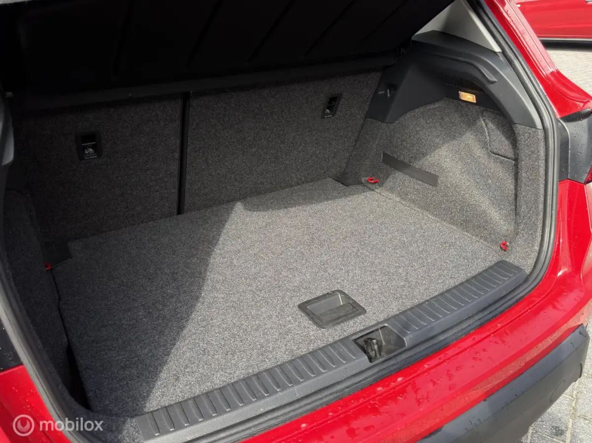 1.0 TSI Style Business Intense | Clima | PDC V+A | Apple Carplay/Android Auto | Navi | Keyless |