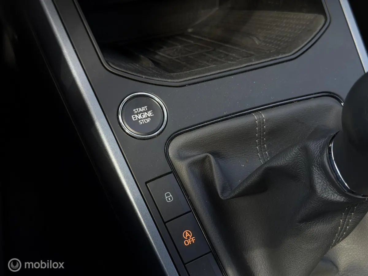 1.0 TSI Style Business Intense | Clima | PDC V+A | Apple Carplay/Android Auto | Navi | Keyless |