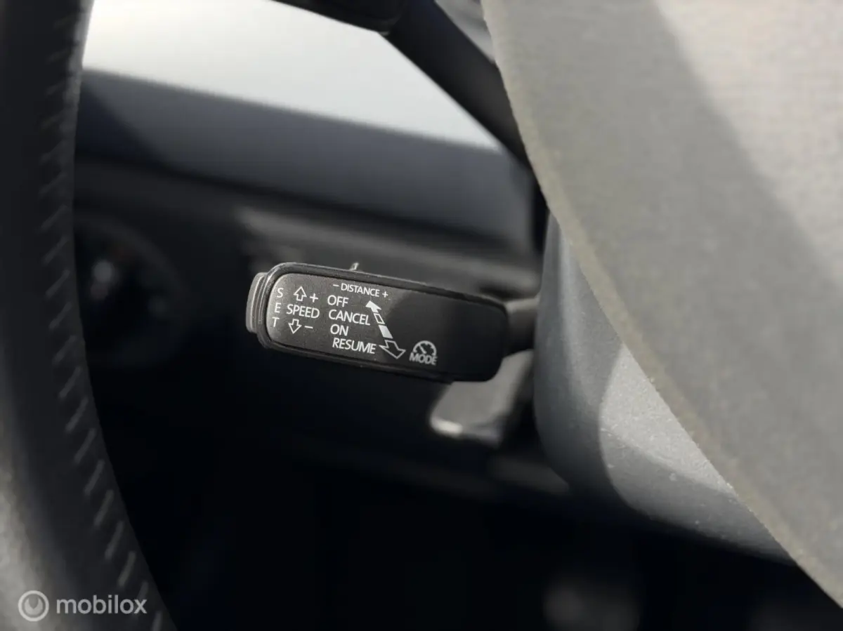 1.0 TSI Style Business Intense | Clima | PDC V+A | Apple Carplay/Android Auto | Navi | Keyless |