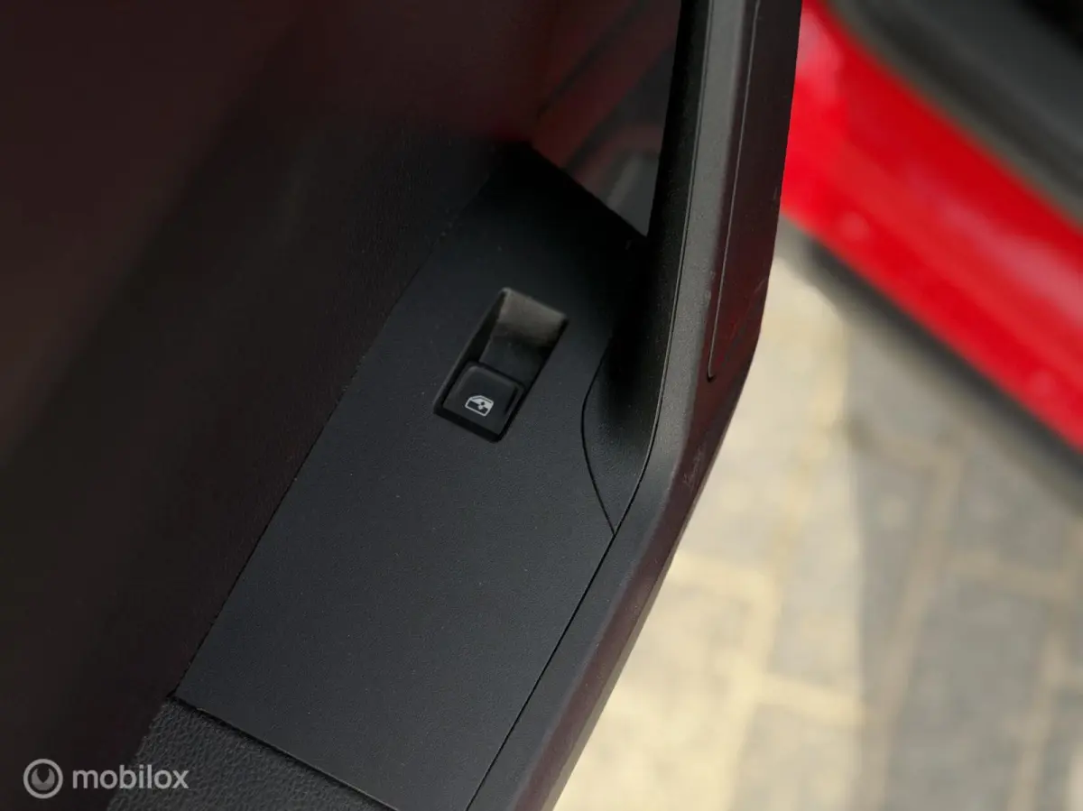 1.0 TSI Style Business Intense | Clima | PDC V+A | Apple Carplay/Android Auto | Navi | Keyless |