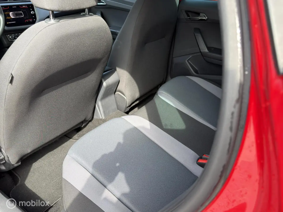 1.0 TSI Style Business Intense | Clima | PDC V+A | Apple Carplay/Android Auto | Navi | Keyless |