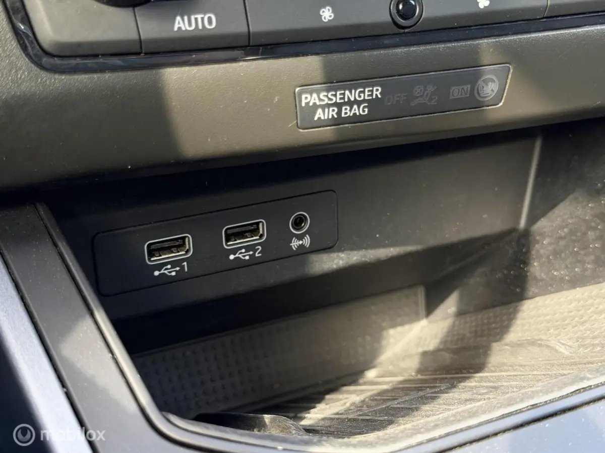1.0 TSI Style Business Intense | Clima | PDC V+A | Apple Carplay/Android Auto | Navi | Keyless |