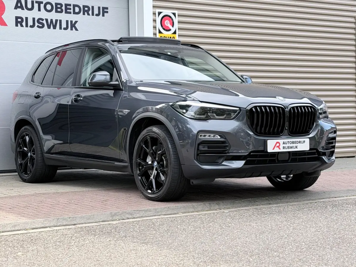 XDrive45e High Executive SoftClose/Pano/360