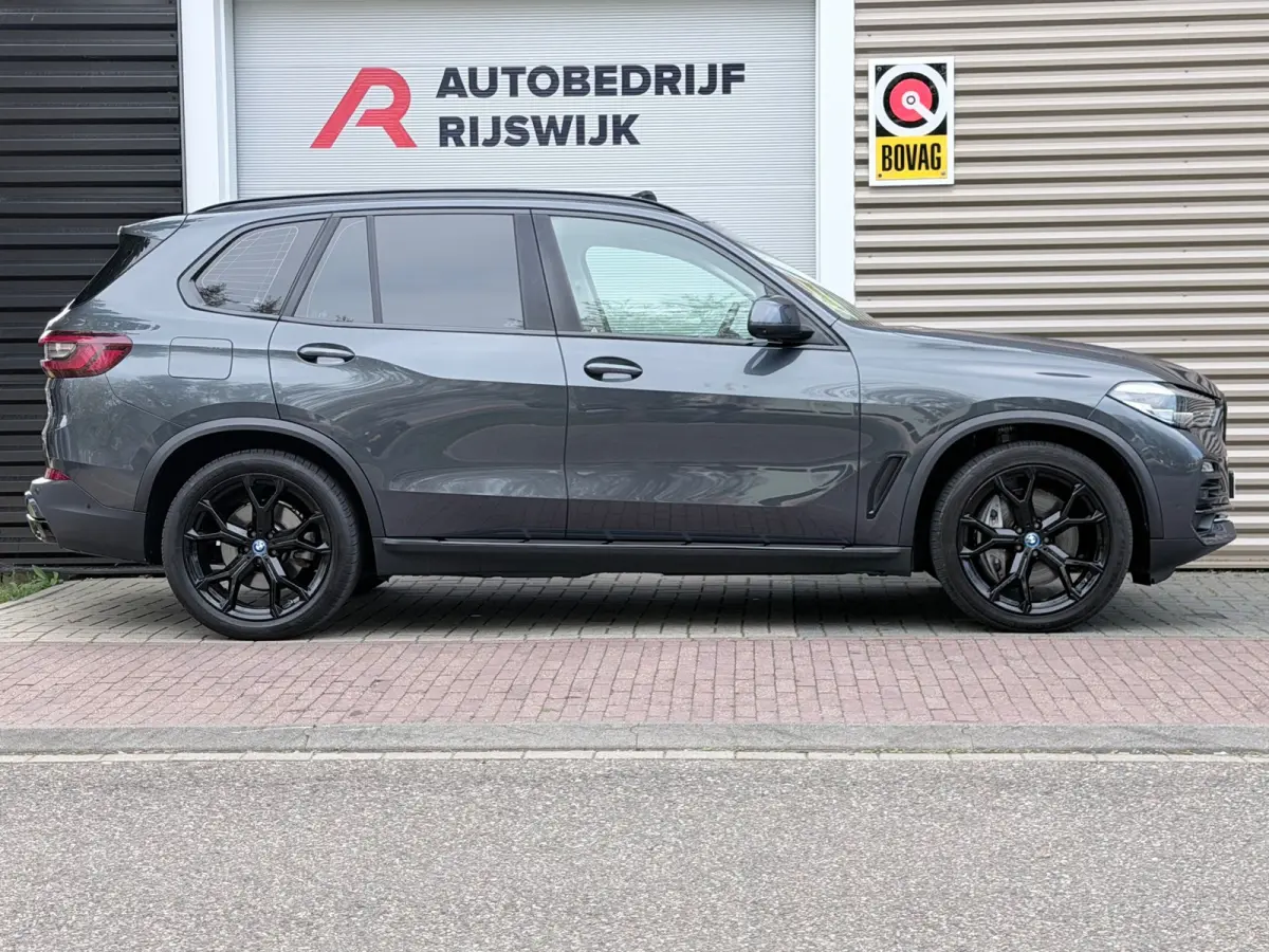 XDrive45e High Executive SoftClose/Pano/360