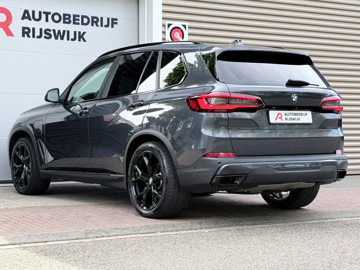 XDrive45e High Executive SoftClose/Pano/360
