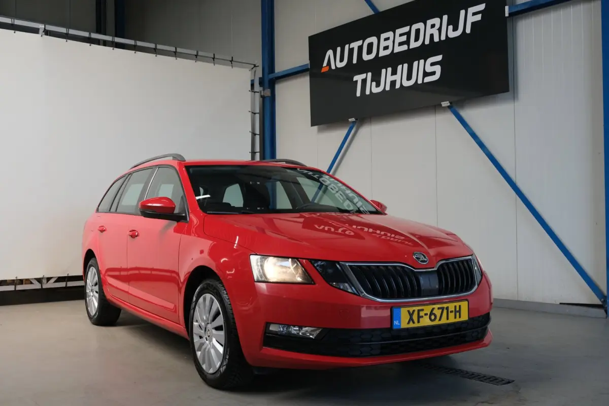Škoda Octavia Combi 2019 Benzine Automatisch leasen