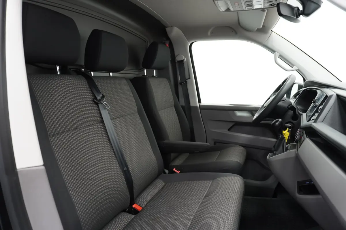 2.0 TDI 150PK Automaat EURO 6 - Airco - Navi - Cruise - € 17.900,- Excl.