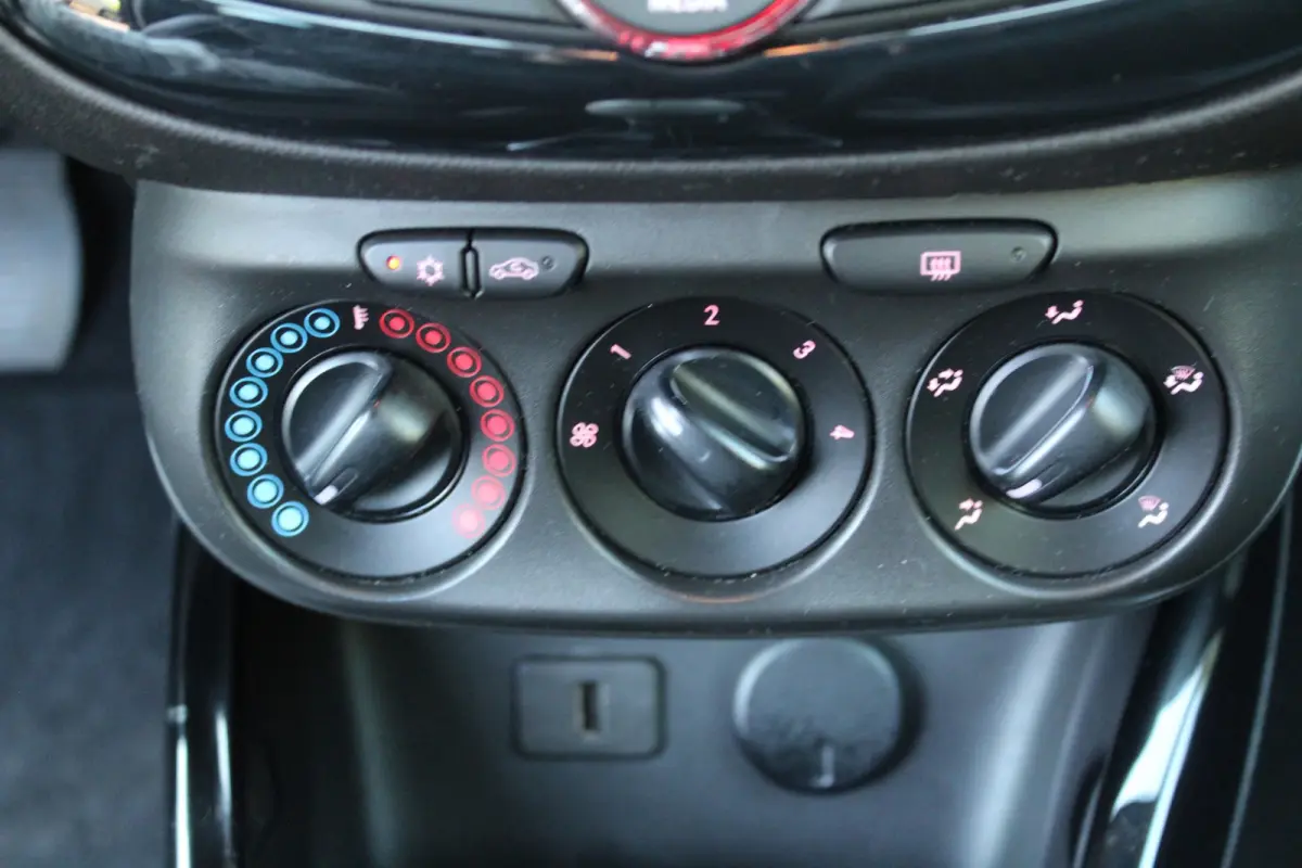 1.4 Unlimited 90PK | Parkeersensoren | Airco | Cruise Control