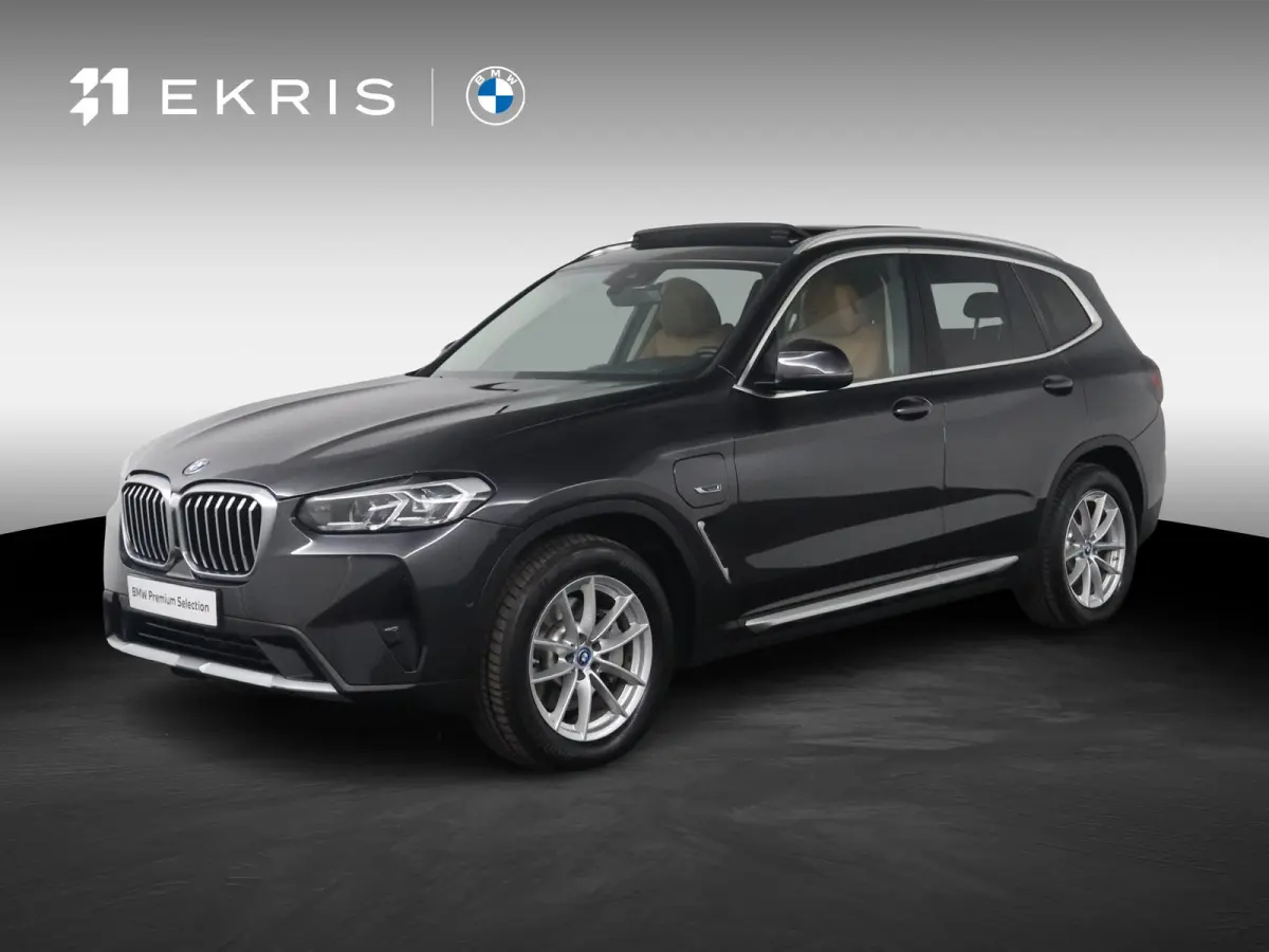 xDrive30e High Executive | SOH 99% | Panoramadak | Elektrisch verstelbare stoelen | Head-Up Display | Stoelverwarming