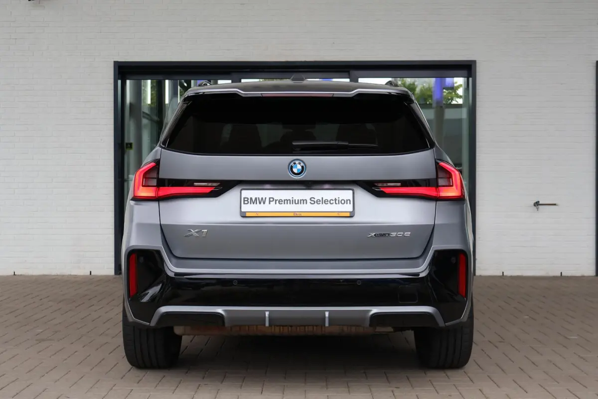 xDrive30e | M Sport Pro | Panoramadak | Harman/Kardon | SOH 93% | Head-Up Display | Driving Assistant Professional | Trekhaak