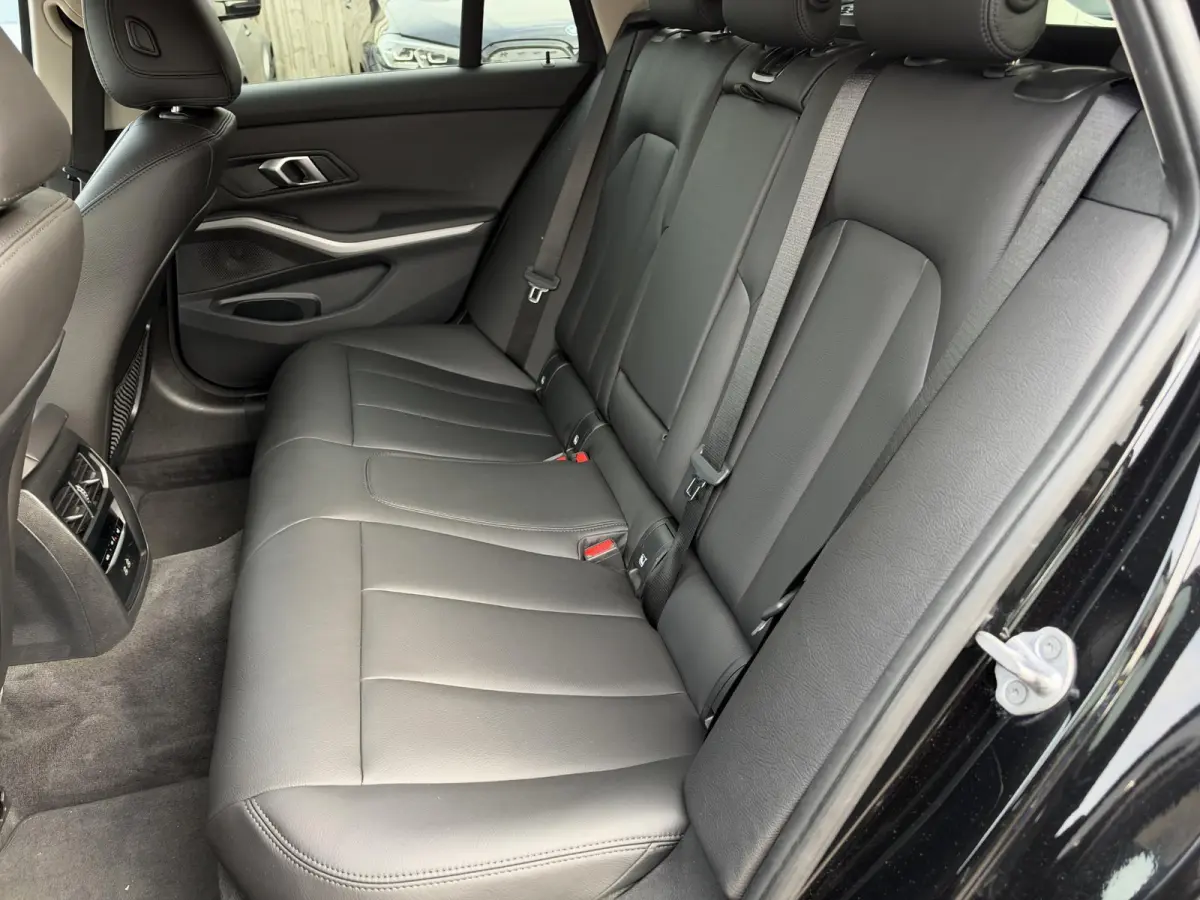 330e Shadow Line SOH 96,4%
